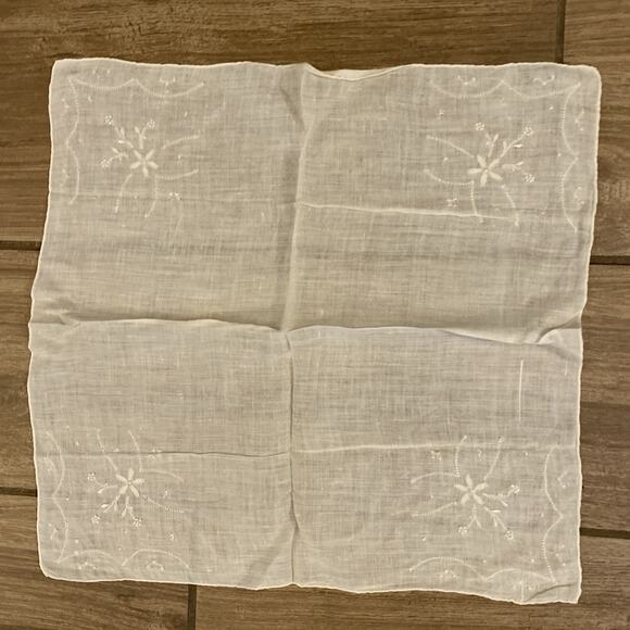 Vintage Hankie Lot Of Ladies Handkerchiefs - Picture 4 of 14